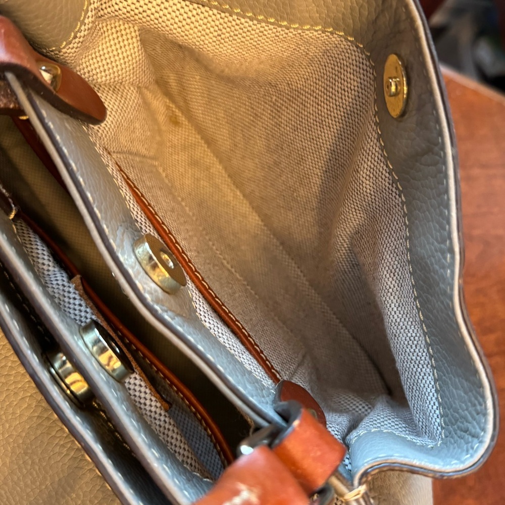 Dooney and Bourke Vintage Peeble Grain Brenna - Picture 8 of 10